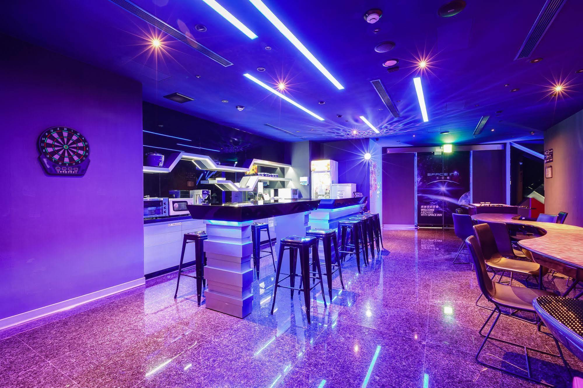 Space Inn Xinyi Тайбэй Экстерьер фото