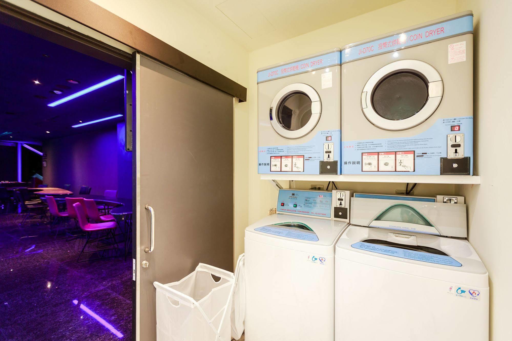 Space Inn Xinyi Тайбэй Экстерьер фото